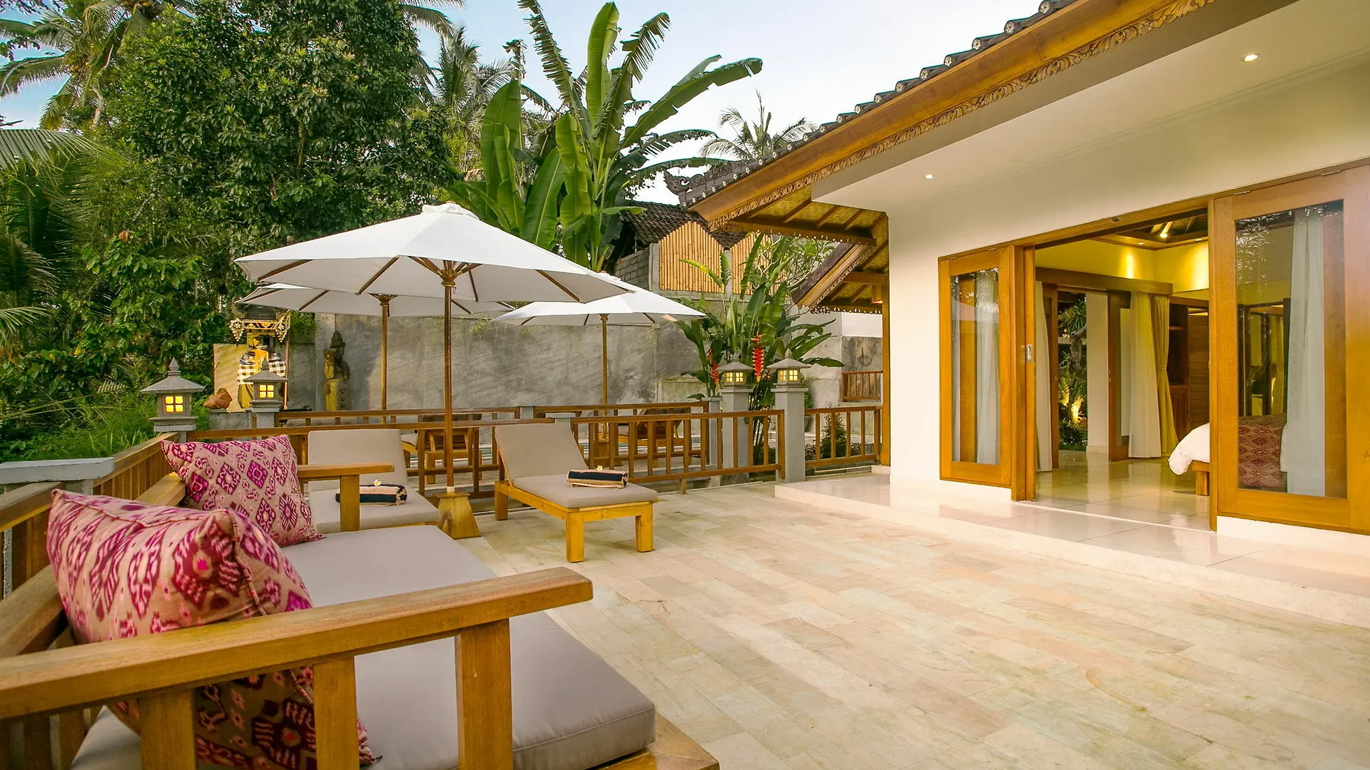 Pesantian Villa And Warung 乌布 4*,